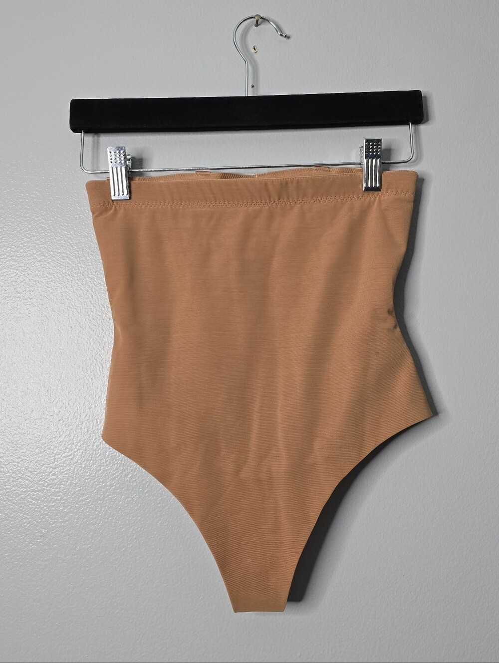 HoneyLove Tan SuperPower Thong - M